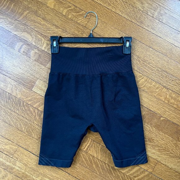NWOT JoyLab Extra High-Rise Seamless Bike Shorts Black Size Small - Picture 8 of 11